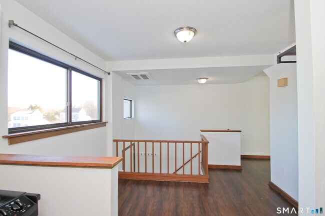 Building Photo - 29 Salmon Run