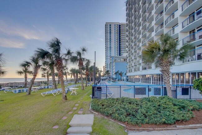 Building Photo - 2300 N Ocean Blvd