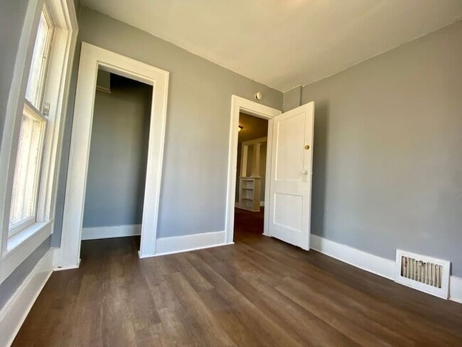 Building Photo - Niles 2 bedroom/1 bath unit