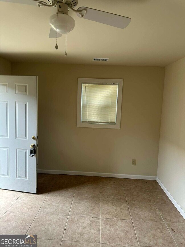 Building Photo - 1167 Turner Way