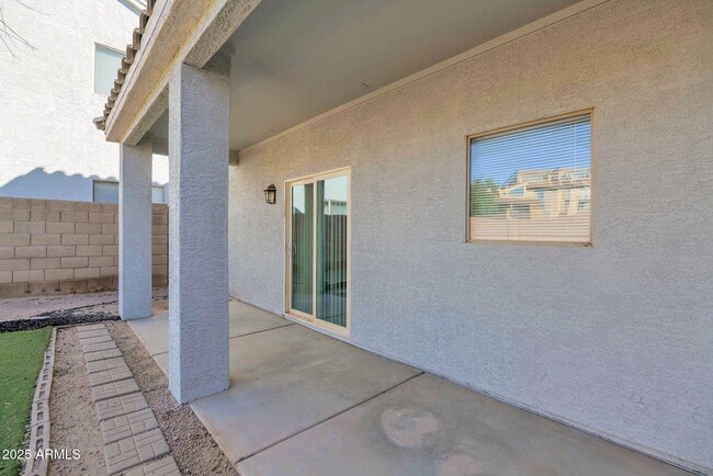 Building Photo - 1750 W Union Hills Dr