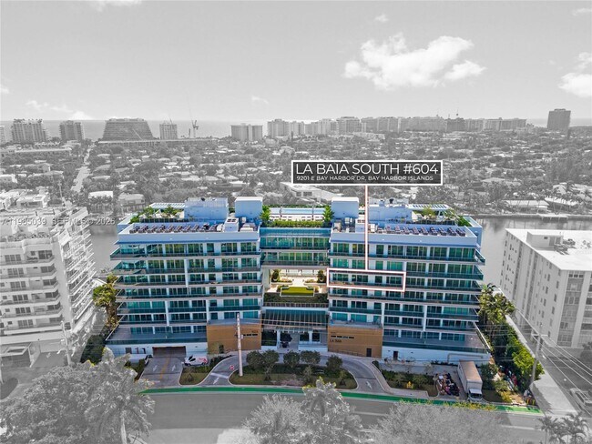 Building Photo - 9201 E Bay Harbor Dr