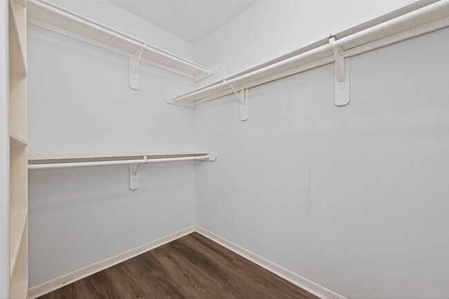 Building Photo - 10039 Morocco Rd