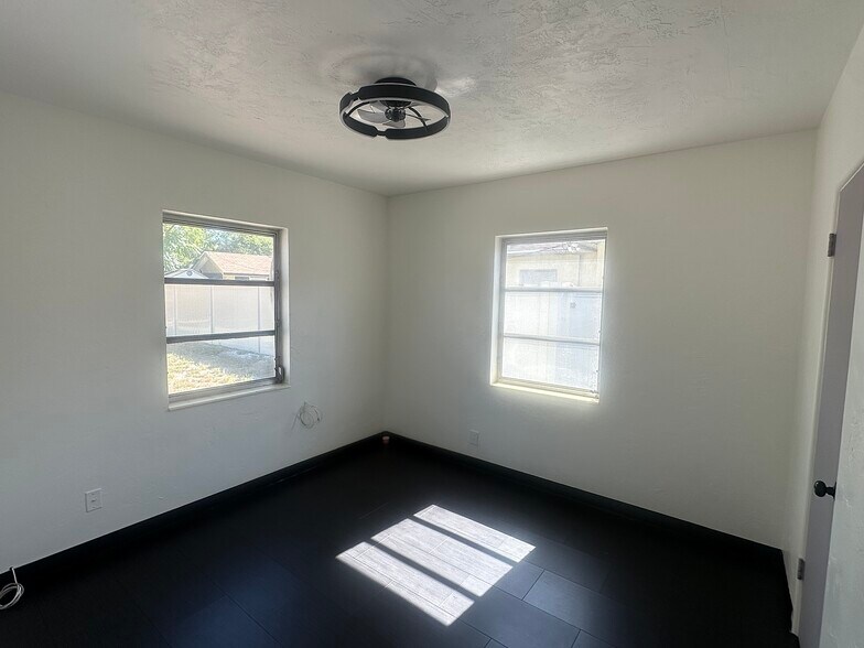 Building Photo - 4824 Dr Martin Luther King Jr St S