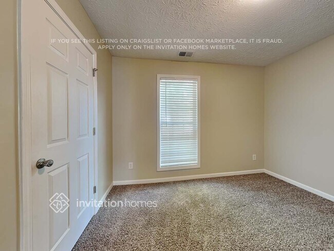 Building Photo - 5622 Elwood Cir