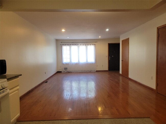 Building Photo - 10443 Springfield Blvd