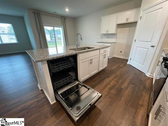 Building Photo - 933 Greyford Ln