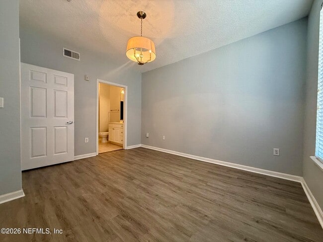 Building Photo - 8539 Gate Pkwy W