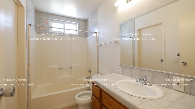 Building Photo - Gorgeous 2 BDR/2 BTH Apartment Home in Nor...