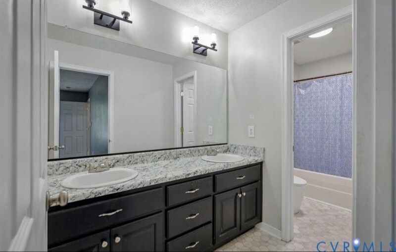 Building Photo - 12232 Prince George Dr