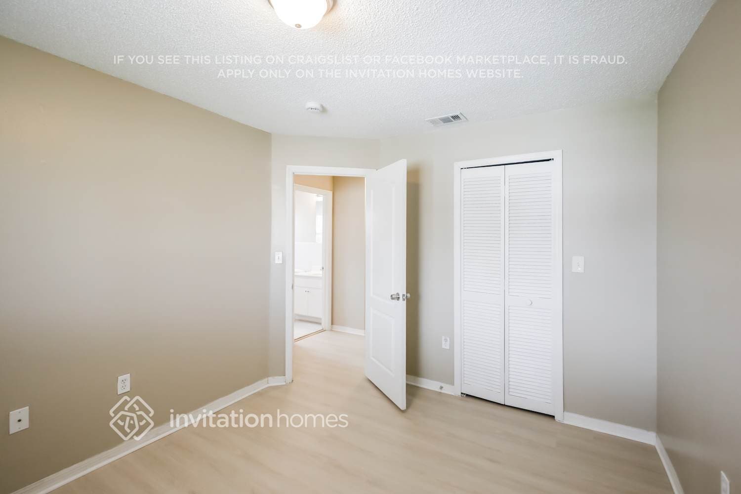 Building Photo - 621 SW 176th Ave