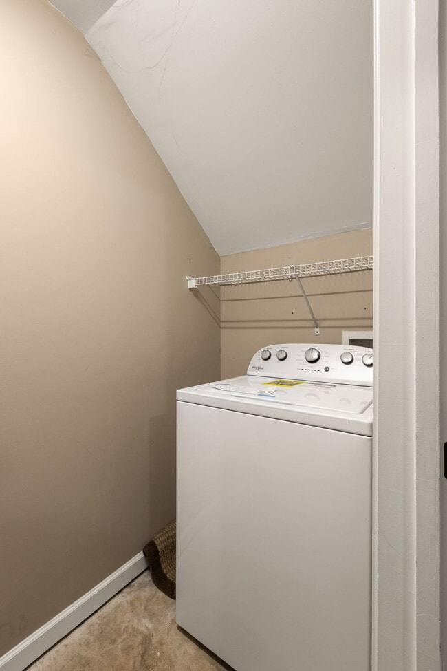 Building Photo - 380 Grant Cir SE