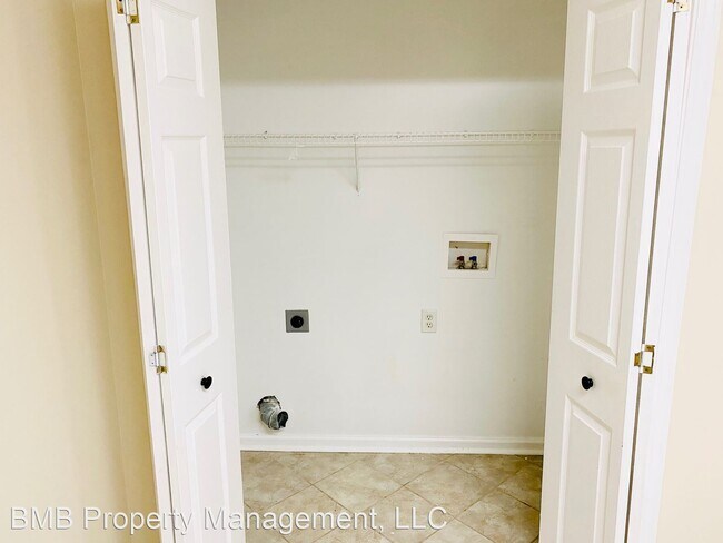Building Photo - 2 br, 2 bath House - 5803 Brewbaker Blvd