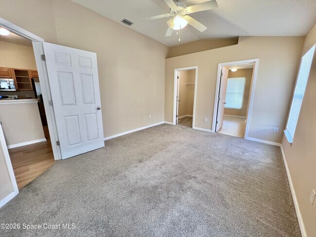 Building Photo - 441 Loxley Ct