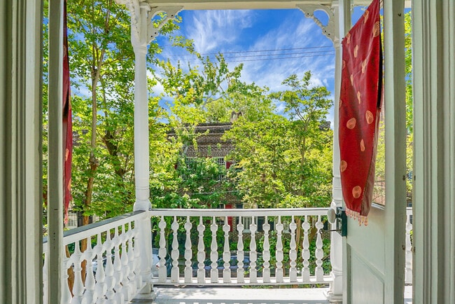 Building Photo - 6 Wentworth St