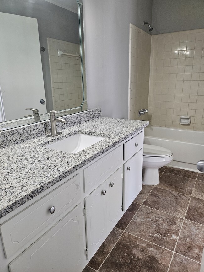 Building Photo - 2347 Grayson Valley Cir