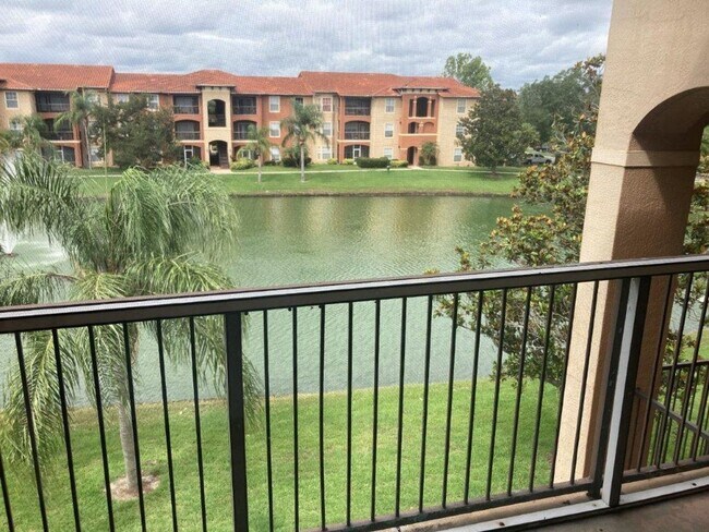Building Photo - 2 bd / 1 ba in Palms Club Community
