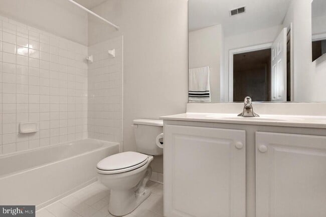 Building Photo - 13953 Lullaby Rd