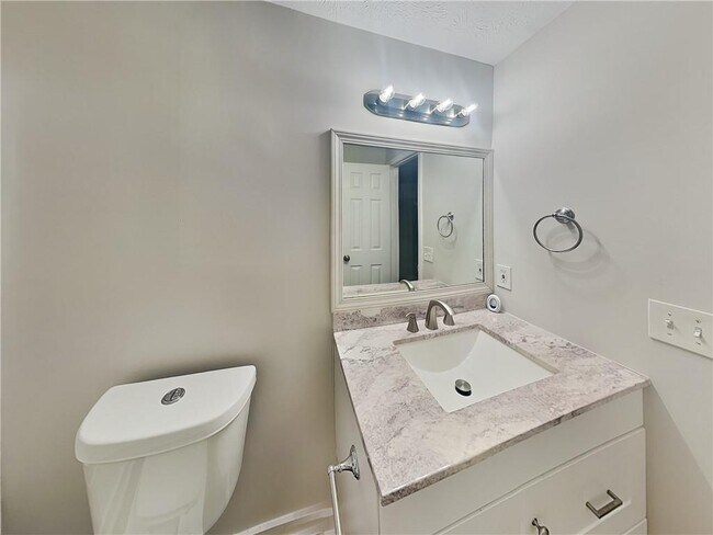 Building Photo - 3034 Millstone Ct SW