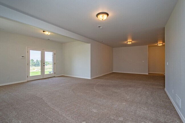 Building Photo - 10154 Silver Leaf Way