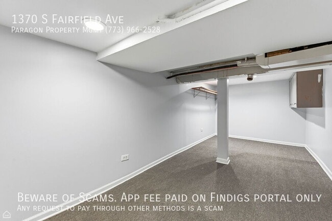 Building Photo - 1370 S Fairfield Ave