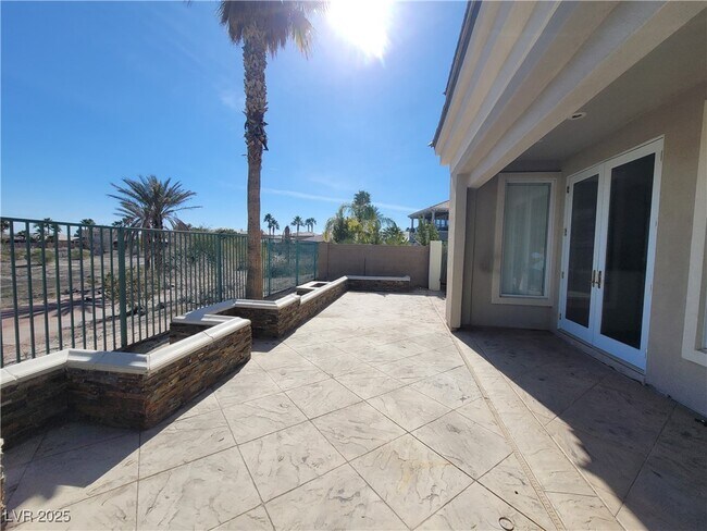 Building Photo - 8304 Broad Peak Dr