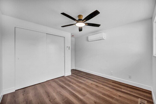 Building Photo - 785 Casazza Dr