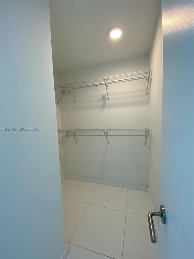 Building Photo - 851 NE 1st Ave