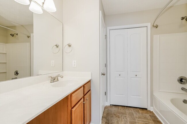 Building Photo - 3327 Velvet Court