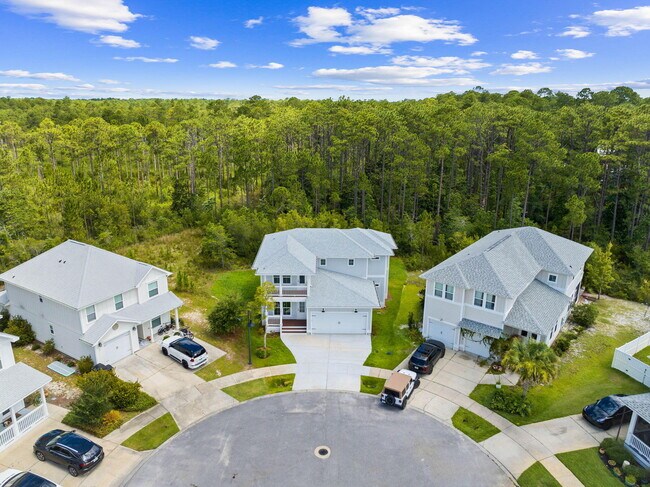 Building Photo - 70 Oakley Ct