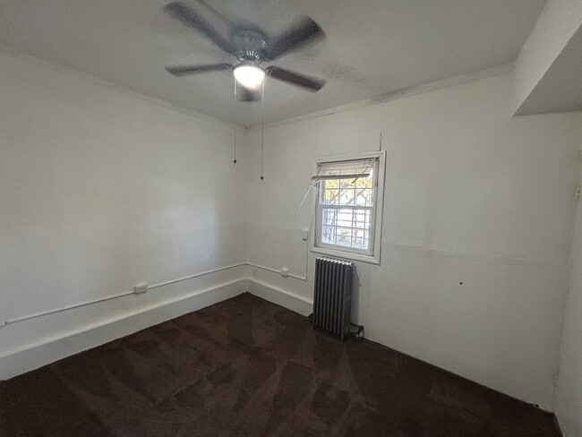 Building Photo - 1601 18th St SE