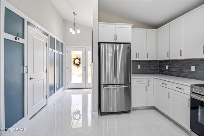 Building Photo - 53 Wilmette Ave