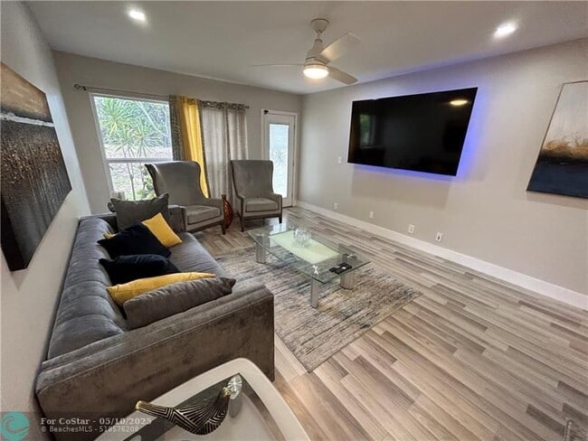 Building Photo - 13363 Pineapple Palm Ct