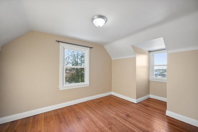 Building Photo - Charming Updated Home in the Heart of Jeffersontown