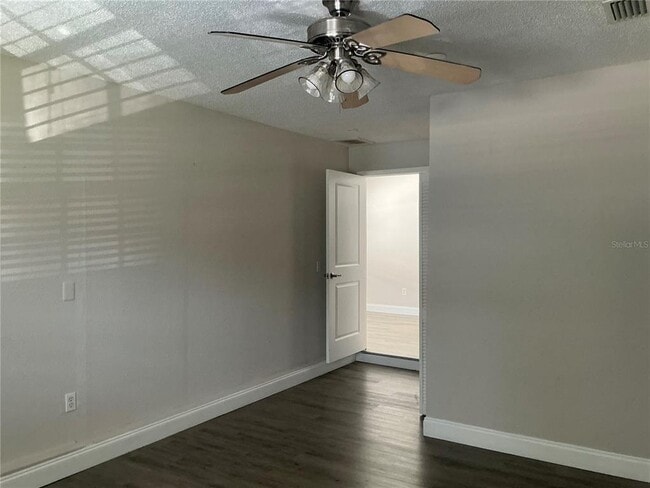 Building Photo - 3177 Whispering Dr S