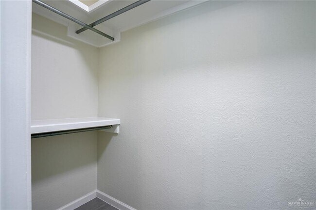 Building Photo - 41 N 15th St