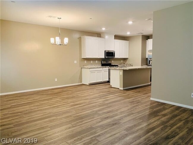 Building Photo - Amazing 2 story townhouse for lease!