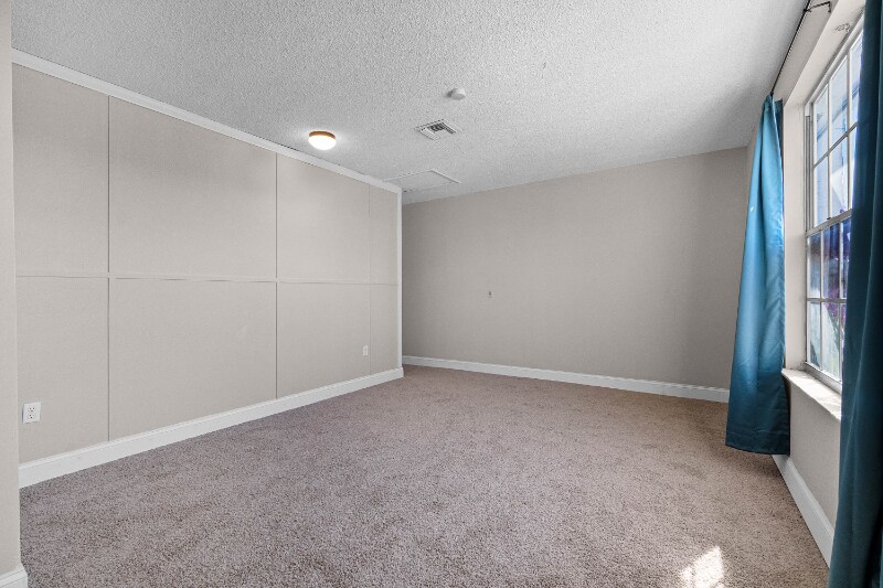 Building Photo - 4751 Deer Run Rd