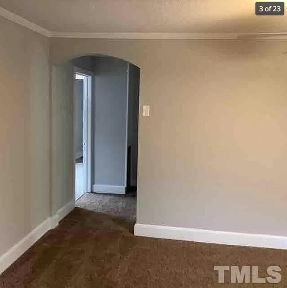 Building Photo - 706 S Washington Ave