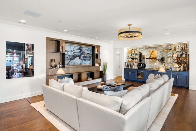 Building Photo - 5bd/5.5ba Yarrow Point Home