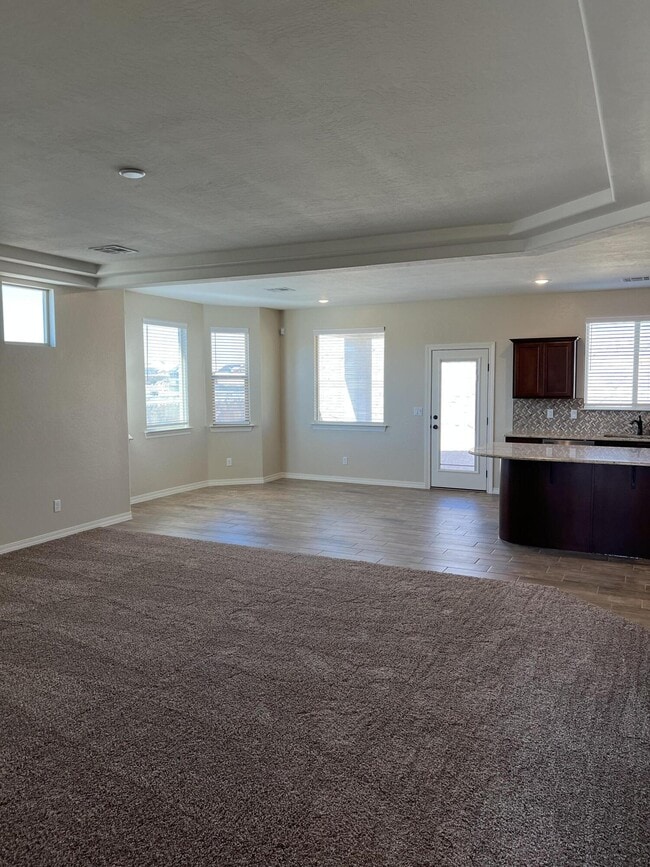 Building Photo - 12701 Iron Falls Dr