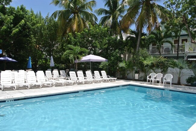 Building Photo - Beautiful condo located inside the Truman Annex.