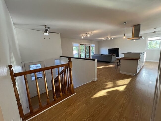 Building Photo - Beautiful Home on Bozeman's East Side