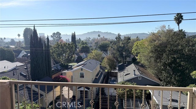 Building Photo - 11218 Camarillo St