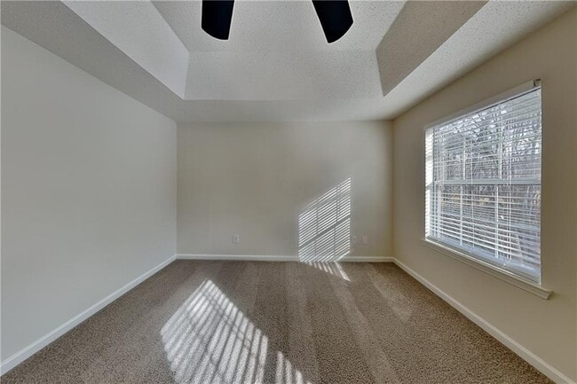 Building Photo - 7045 Treeline Dr