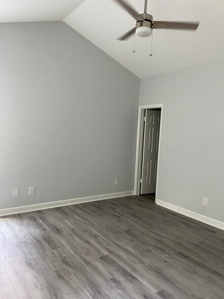 Building Photo - 3205 Jade Ct