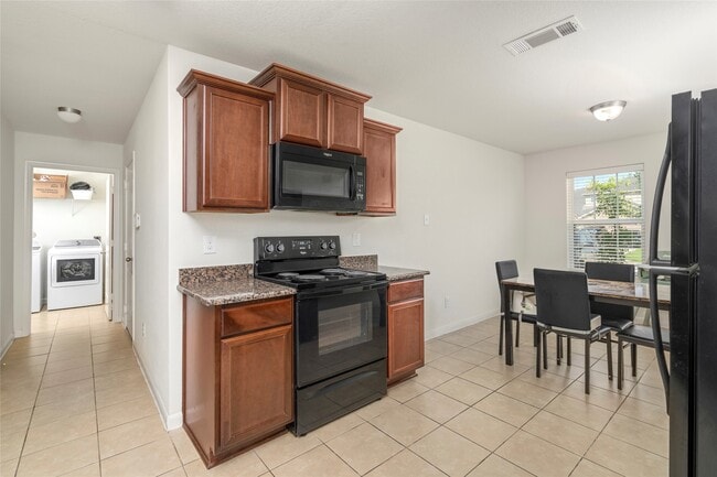 Building Photo - 9719 Montana Sapphire Ln