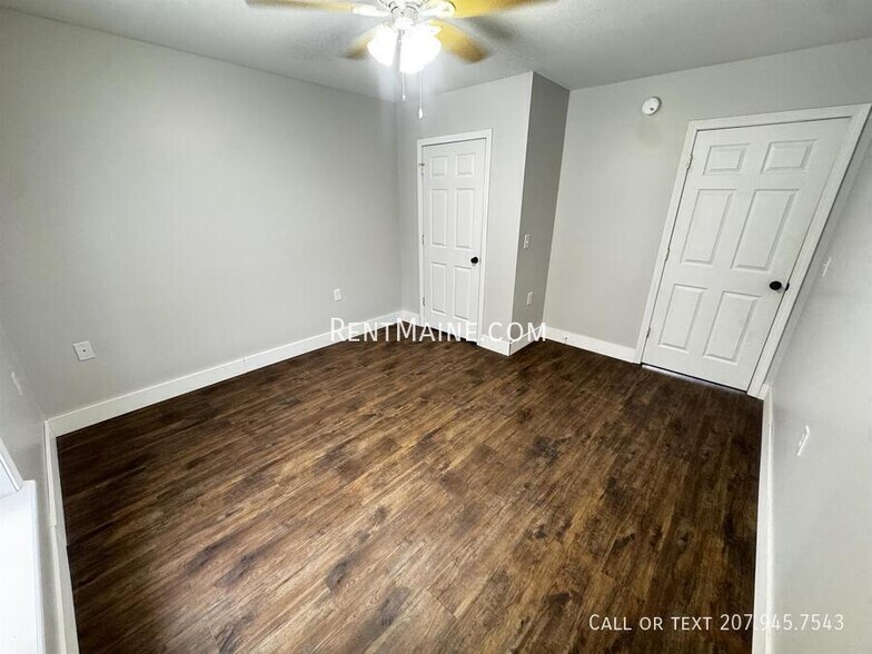 Building Photo - 40 Vafiades Ave