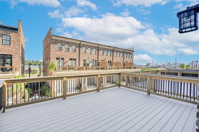 Building Photo - 508 Altamaha St