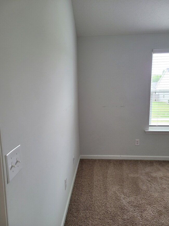 Building Photo - 1649 Tralee Ct